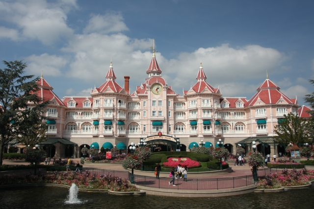 disneyland1.jpg